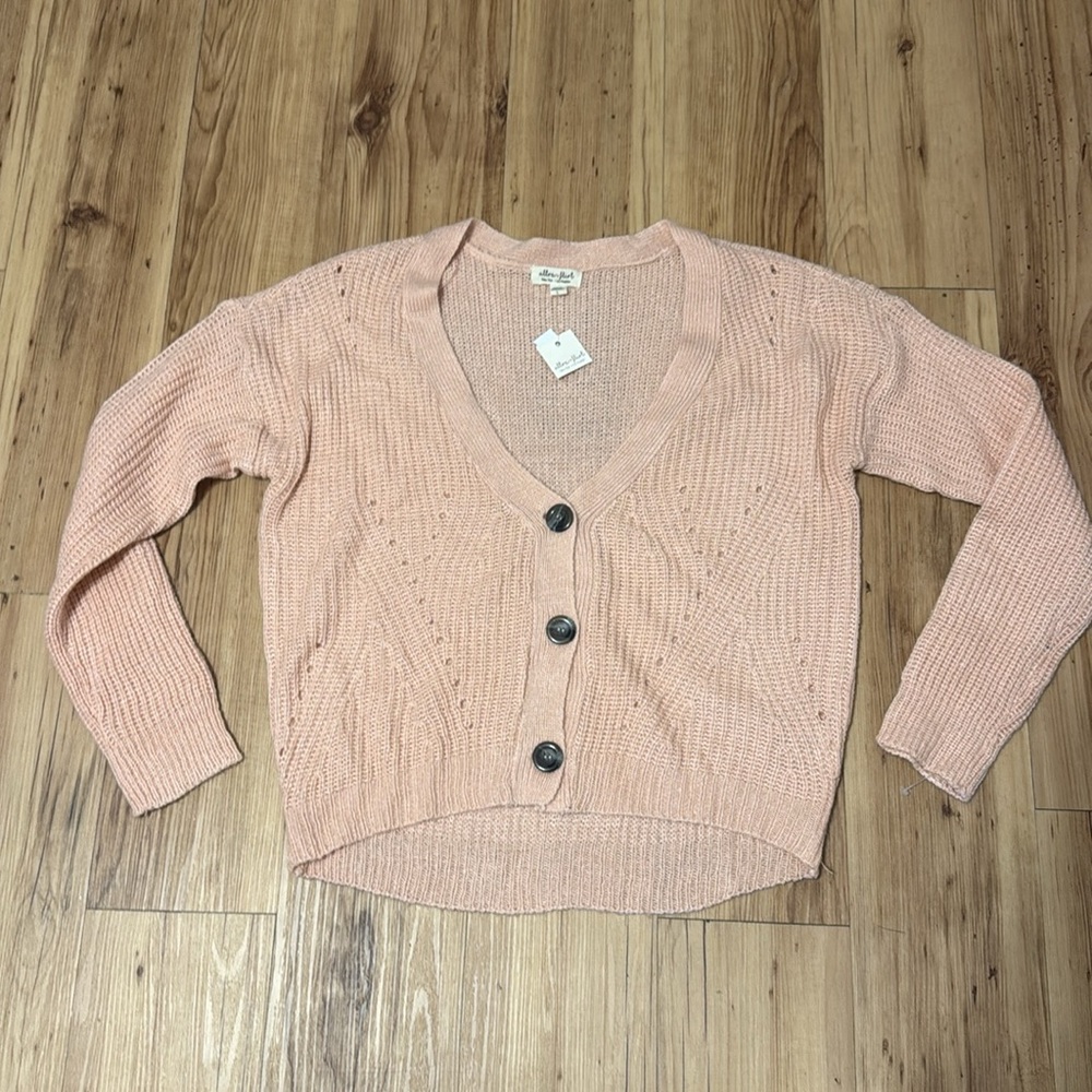 Ultra Flirt Spring/Summer light cardigan Size L NWT